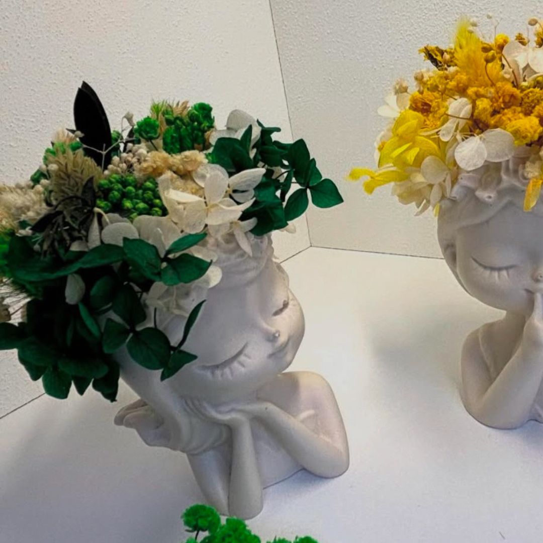 Statuettes Lola